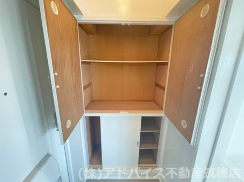 八女郡広川町大字広川のアパートの収納