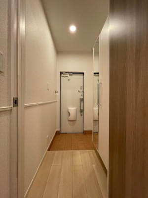 【玄関】 | フェニックス　Ⅱ | 102の写真（間取同タイプ：イメージ）