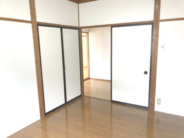ユートピアサフラワの洋室