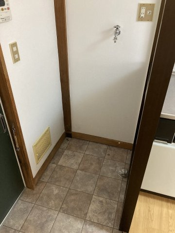 ユートピアサフラワの玄関