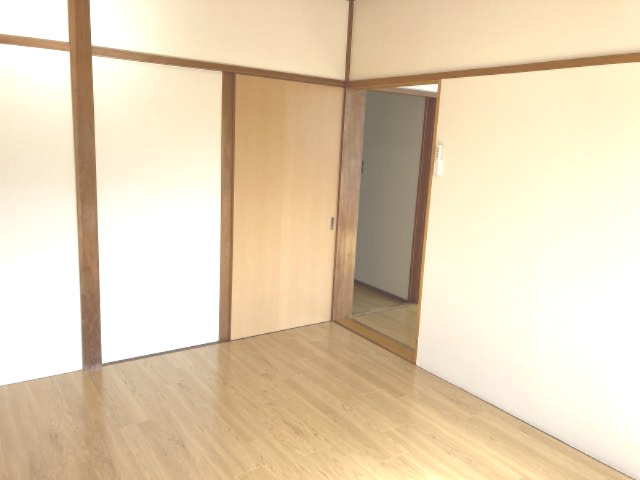 ユートピアサフラワの洋室