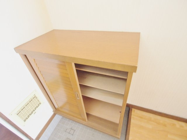 コーポ船越の玄関