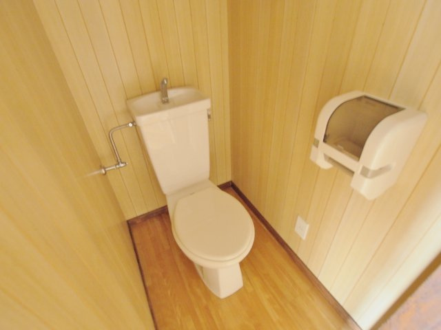 コーポ船越のトイレ