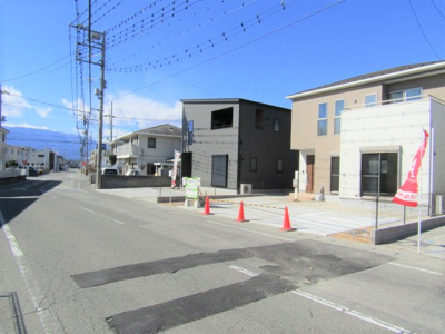 【前面道路含む現地写真】 | エンゼルハウス　甲府市堀之内町② | 前面道路含む現地写真です