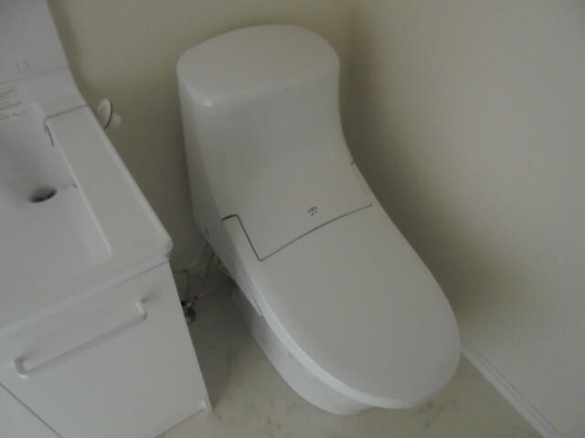 【トイレ】 | ヴェラハイツ白楽参番館 | コンパクトで使いやすいトイレです