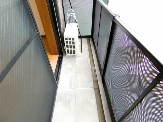 アンプルールクラージュCUREのバルコニー