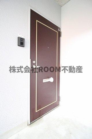ネオハイツ宮丸の玄関|落ち着いた玄関です