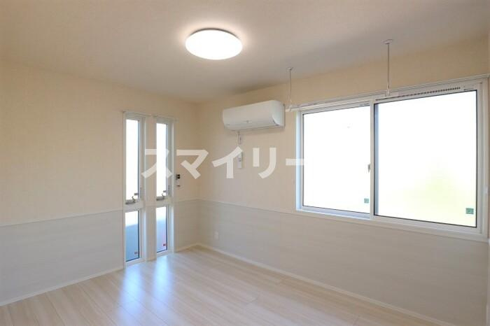 アセットKの内装