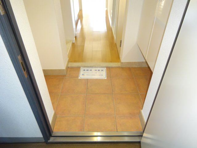 スカイコート新小岩の玄関