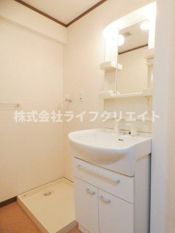 ドエル57の洗面所