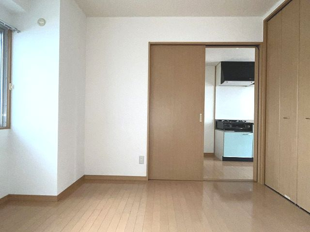 シャルマンの洋室|コンパクトで使いやすい洋室です