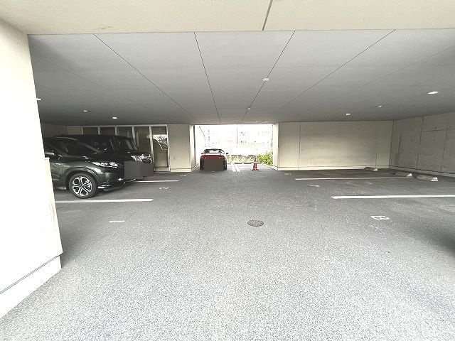 シャルマンの駐車場|駐車場完備です