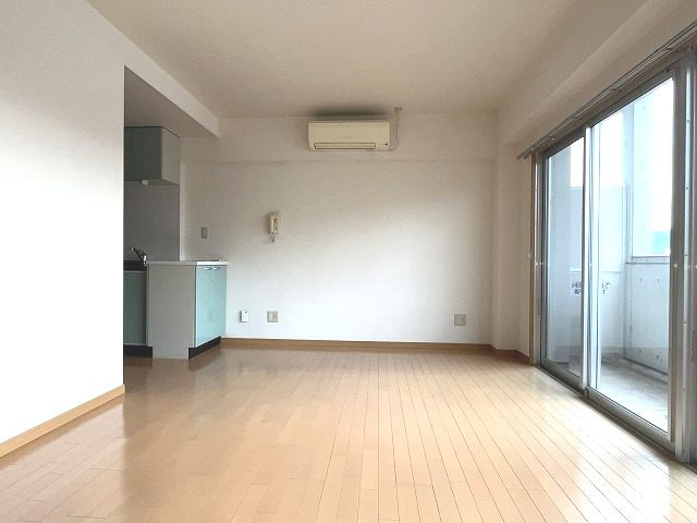 シャルマンの居間・リビング|こちらの居間で趣味の時間をお楽しみください