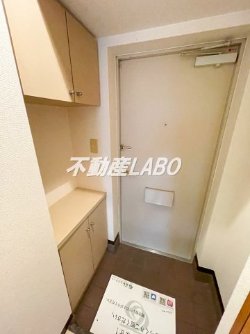 ソレアードトレスなんばWESTの玄関