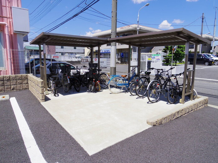 ファミール春日のその他共用部分|駐輪場