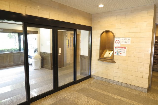 アーバンプラザ今里のエントランス