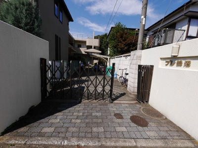 【エントランス】 | コンステレーション鵠沼