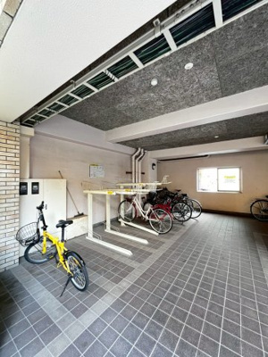 【駐車場】 | ルーエハイム千里丘