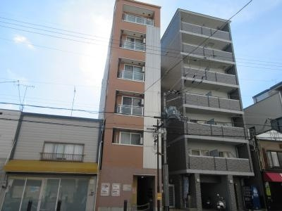 アルカス千本通の外観
