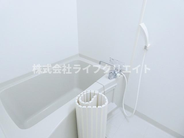 メゾンソレイユの浴室