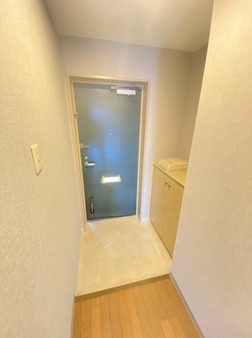 【玄関】 | アリビオ南桜塚