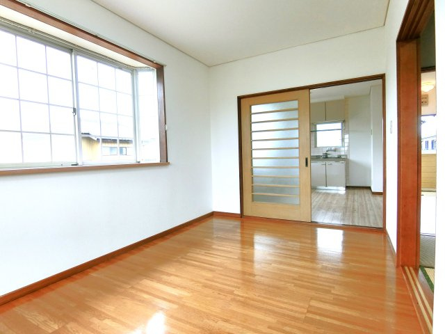 ふじコーポ中の島Ａの洋室