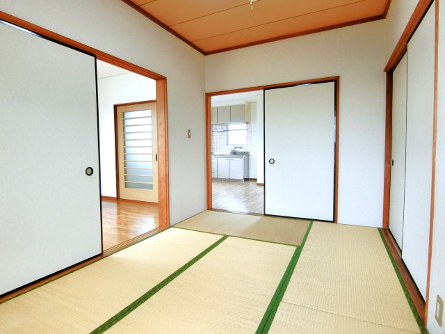 ふじコーポ中の島Ａの和室