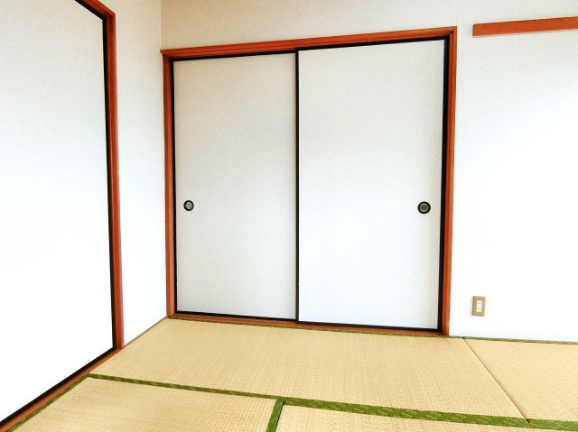 ふじコーポ中の島Ａの和室