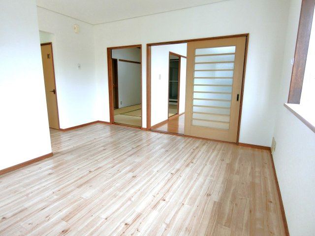 ふじコーポ中の島Ａの居間・リビング