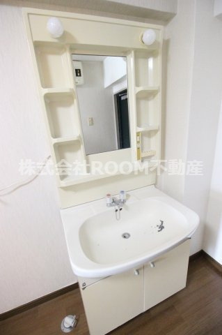 サンライズ都北の独立洗面台|朝の身支度には欠かせない独立洗面化粧台