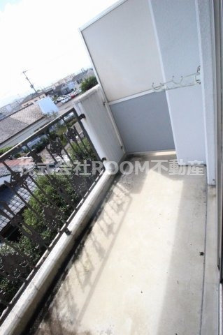 サンライズ都北のバルコニー|陽当たり良好なバルコニーです