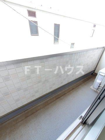 ラフィーナー幕張本郷(E-177)のバルコニー