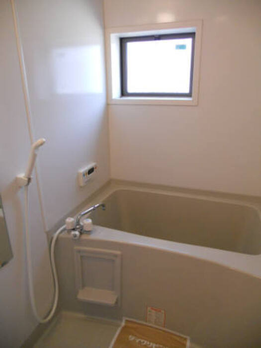 ファミール南山 Ａの浴室|浴室