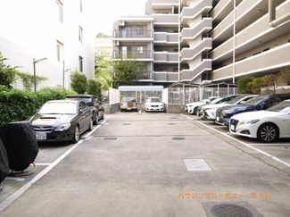 【駐車場】