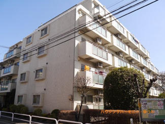 【外観】 | 大手町まで一本。「志村坂上」駅より徒歩４分のリフォーム物件です。