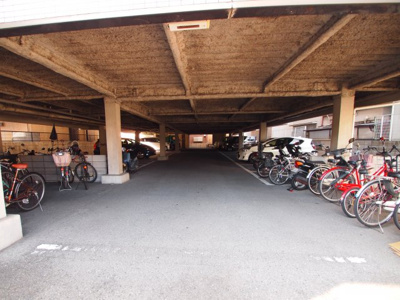 【駐車場】 | 八尾大発マンション