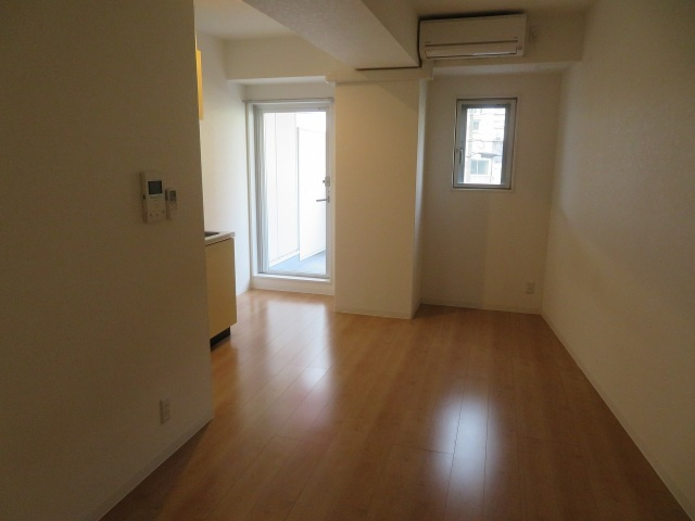 アウラ新深江の居間・リビング