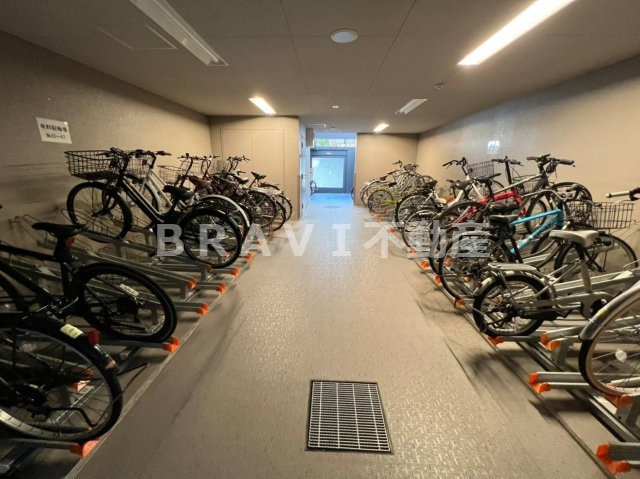 リフレ天満橋　BRAVI不動産のその他共用部分|【リフレ天満橋】駐輪場