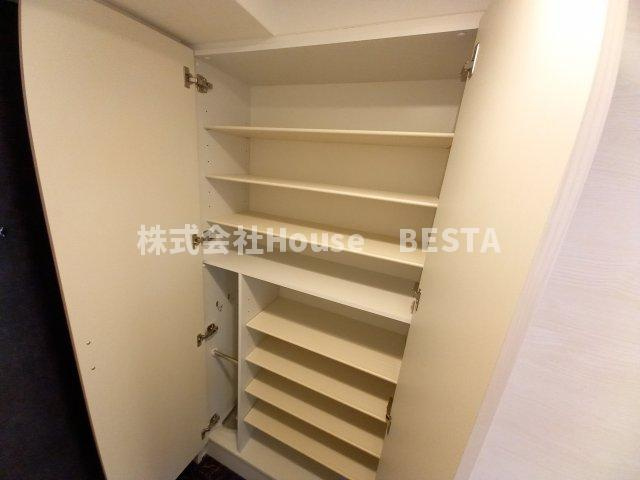 セオリー神戸クレールの収納