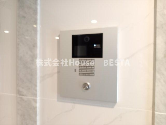 セオリー神戸クレールのエントランス