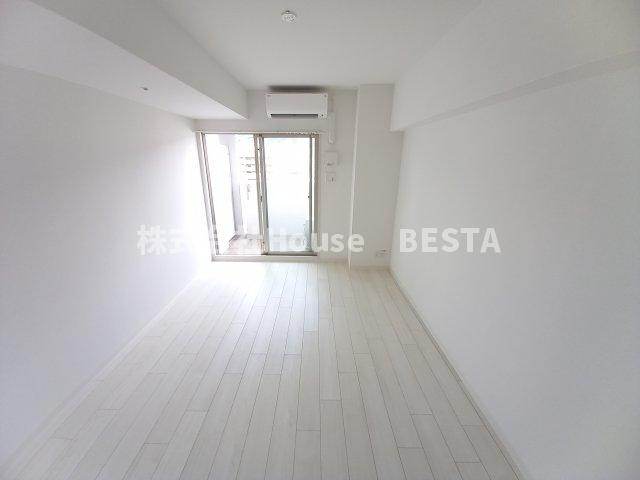 セオリー神戸クレールの居間・リビング