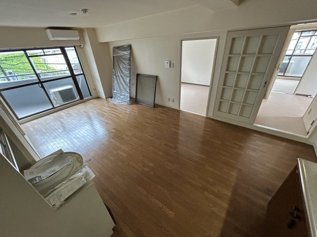 グランドシャトー西明石の居間・リビング