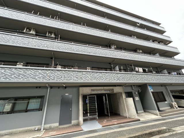 グランドシャトー西明石の外観