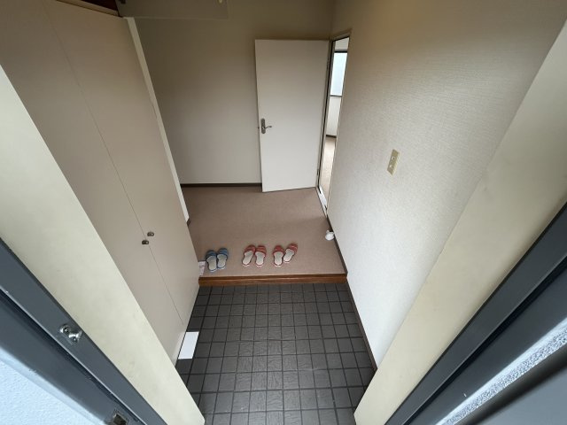 グランドシャトー西明石の玄関