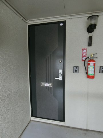 ミキカメディアマンション　A棟の玄関|202号室の写真（イメージ写真）
