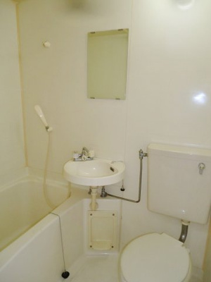 【浴室】 | 六番館 | お風呂で日々の疲れを落としましょう