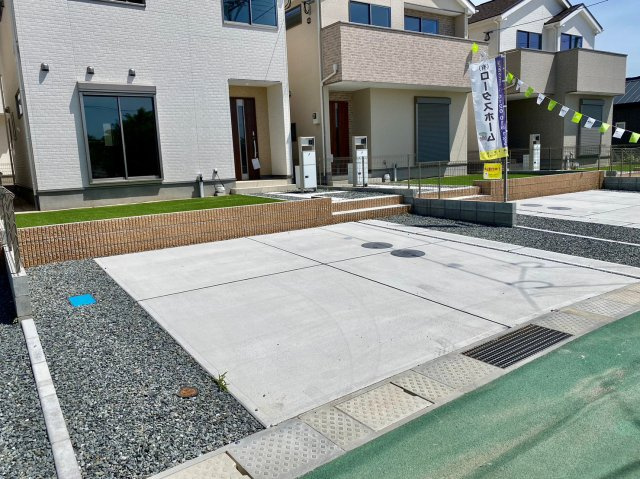 久留米市三潴町高三潴の新築一戸建の駐車場