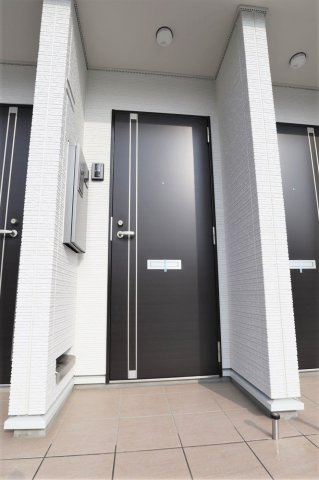 ラ・ルーチェ米満のエントランス