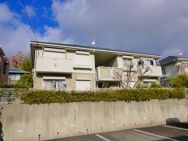 ファミールＡ・Ｂ（相楽台）