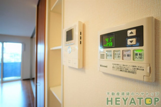 【設備】 | 給湯器リモコン（同仕様写真）